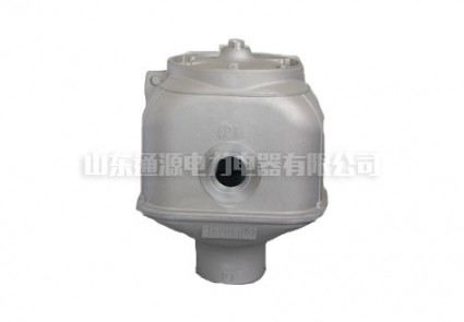 變壓器油枕的結(jié)構(gòu)及要求是什么？